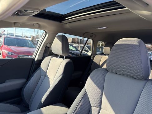 Used 2025 Subaru Outback Premium image 5