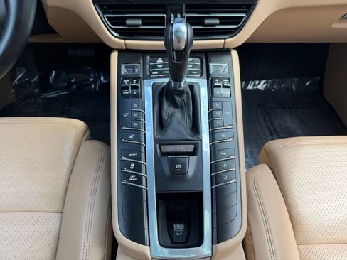 Used 2021 Porsche Macan S AWD/4WD image 15