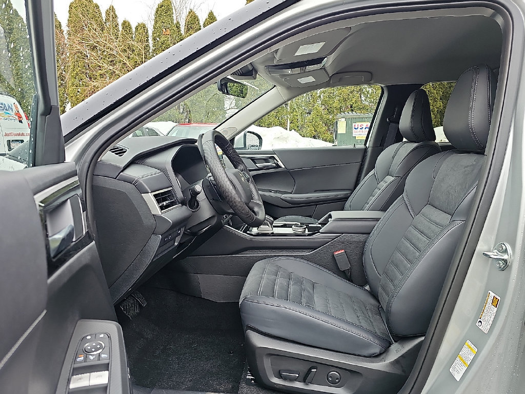 New 2026 Mitsubishi Outlander SE AWD/4WD image 9