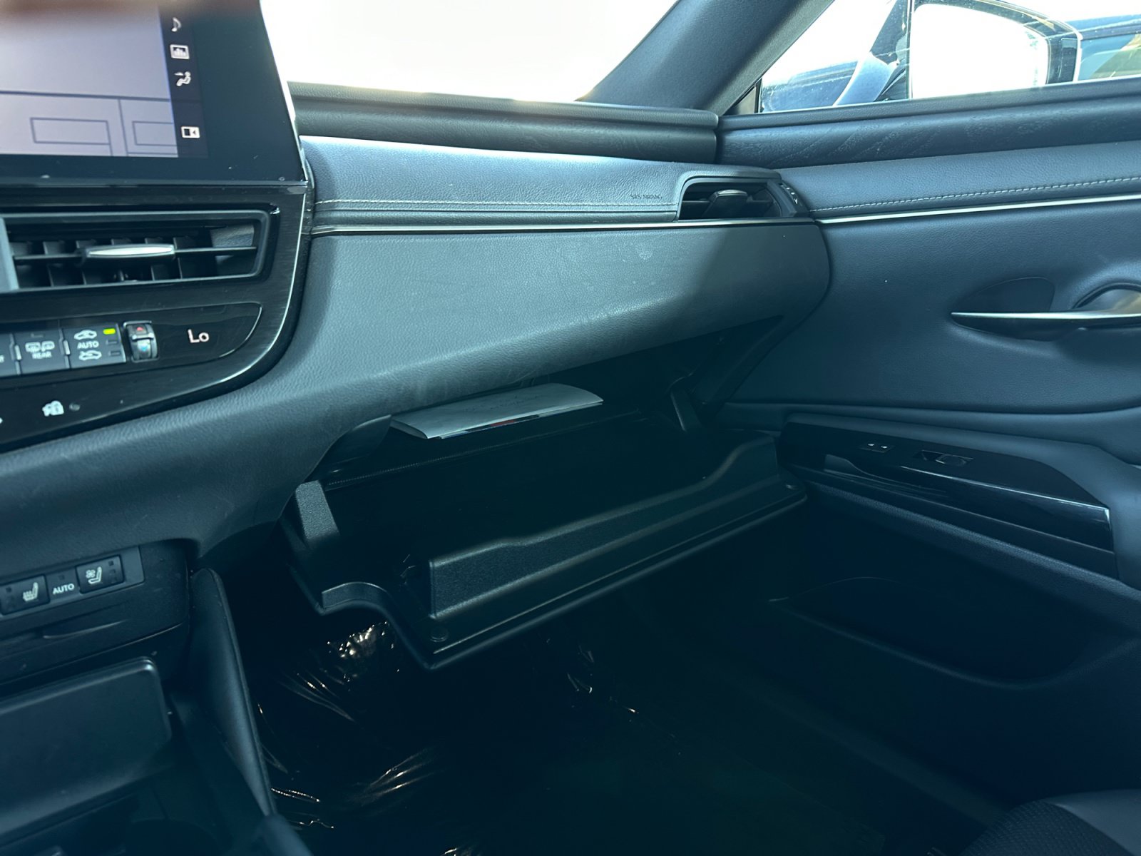 Used 2022 Lexus ES 300h w/ Premium Package FWD image 24