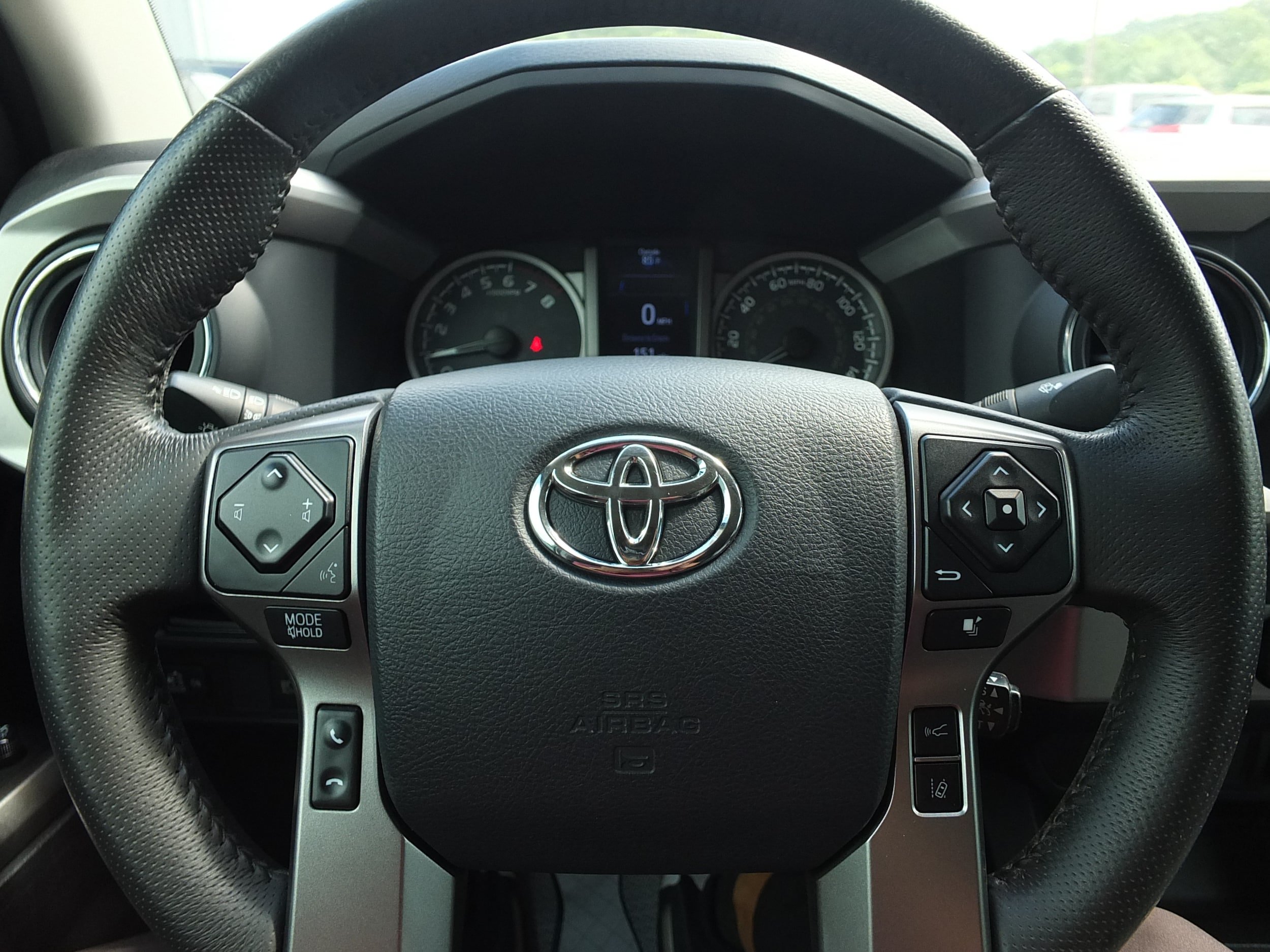 Used 2019 Toyota Tacoma SR5 RWD image 16