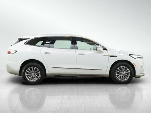 Used 2023 Buick Enclave Essence w/ Sound and Sites Package AWD/4WD image 6