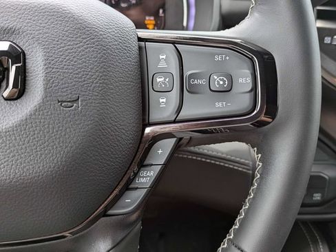 New 2026 RAM 2500 Limited AWD/4WD image 28
