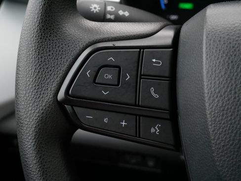 Certified 2025 Toyota Sienna LE FWD image 27