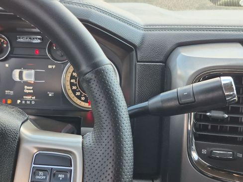 Used 2018 RAM 2500 Laramie w/ Sport Appearance Group AWD/4WD image 26
