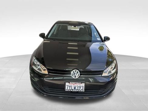 Used 2017 Volkswagen Golf SE image 8
