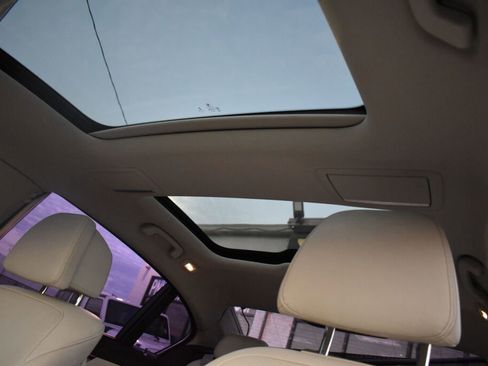 Used 2017 BMW 740i image 27