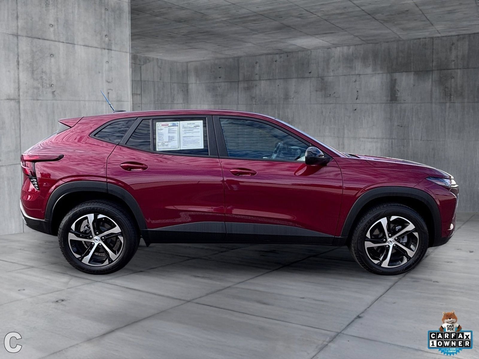 Used 2025 Chevrolet Trax RS w/ Driver Confidence Package FWD image 8