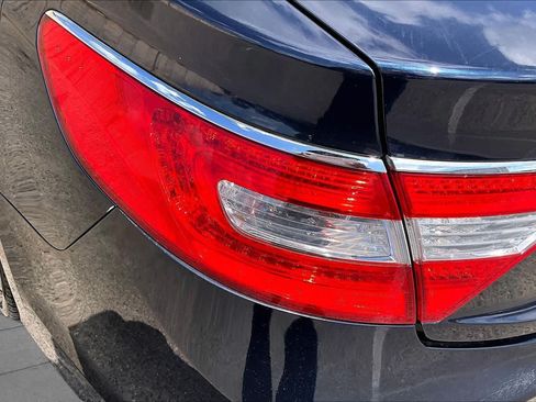 Used 2013 Hyundai Azera FWD image 28