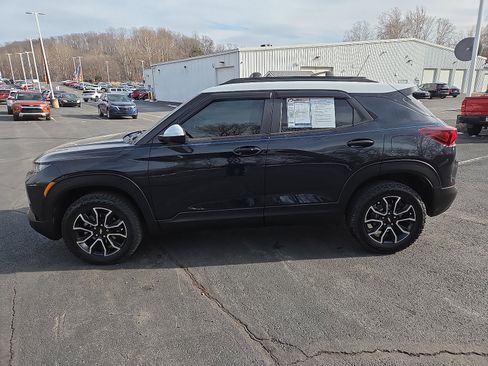 Used 2021 Chevrolet TrailBlazer ACTIV w/ Technology Package image 6