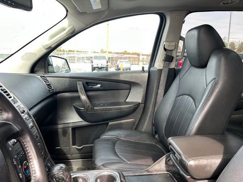 Used 2012 GMC Acadia Denali image 35