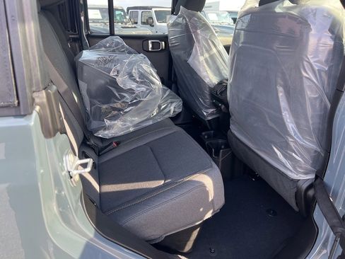 New 2026 Jeep Gladiator Sport image 13