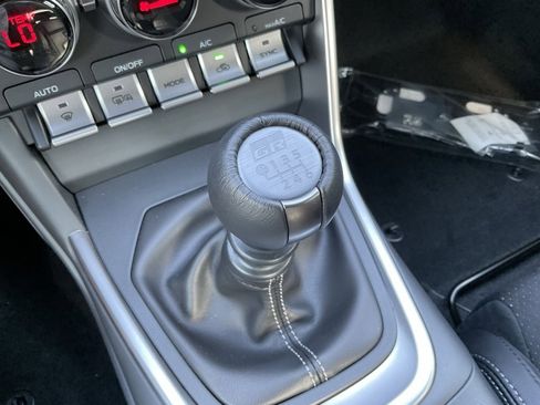 New 2025 Toyota GR86 Premium image 14