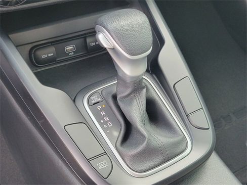 Certified 2022 Kia Soul LX w/ Technology Package image 24