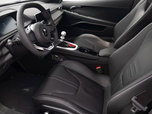 Used 2025 Lotus Emira RWD image 3