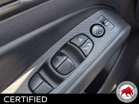 Used 2024 Nissan Altima 2.5 SV FWD image 23