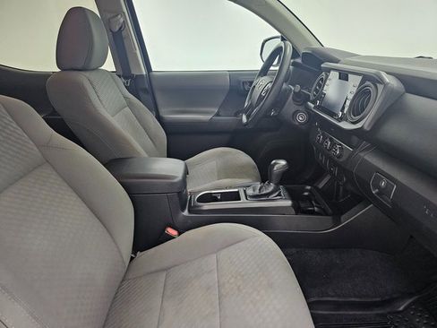 Used 2021 Toyota Tacoma SR w/ SR Convenience Package image 40