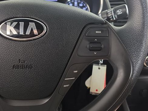 Used 2017 Kia Forte LX FWD image 13