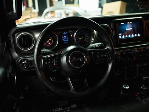 Used 2023 Jeep Wrangler Unlimited Sport AWD/4WD image 14