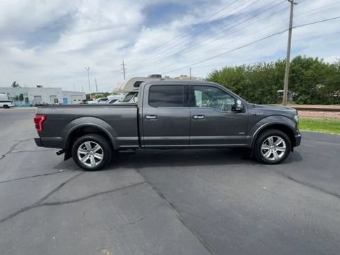 Used 2017 Ford F150 Platinum w/ Equipment Group 701A Luxury AWD/4WD image 9