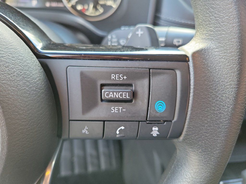 Used 2021 Nissan Rogue SV FWD image 30