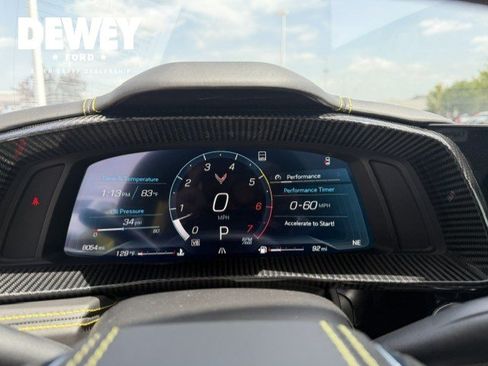 Used 2022 Chevrolet Corvette Stingray Premium Conv w/ Z51 Performance Package RWD image 19
