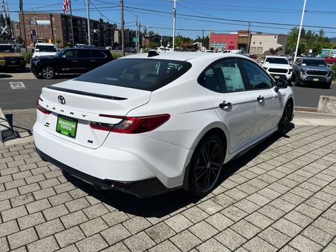 New 2026 Toyota Camry Hybrid AWD/4WD image 5