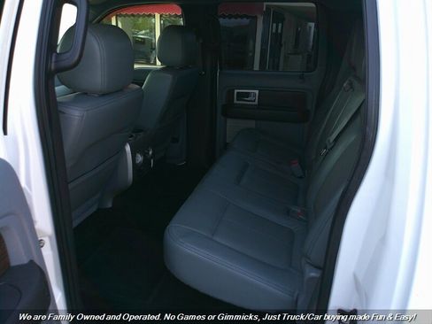 Used 2014 Ford F150 Lariat w/ Lariat Chrome Package image 19