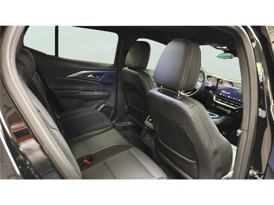 Used 2024 Chevrolet Equinox EV LT FWD image 22