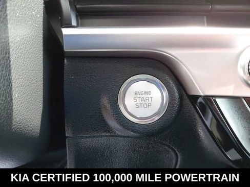 Certified 2025 Kia Telluride S AWD/4WD image 17