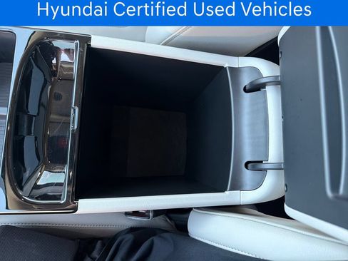 Certified 2025 Hyundai Tucson Limited AWD/4WD image 23