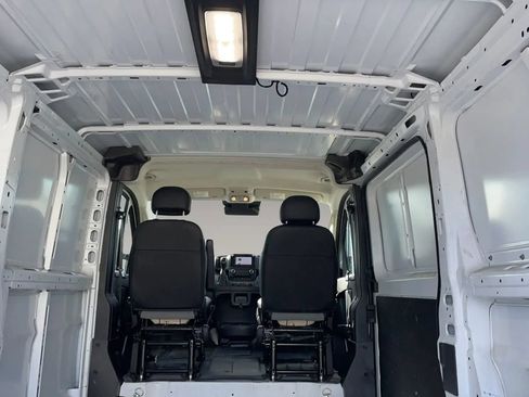 Used 2025 RAM ProMaster 2500 w/ Convenience Group FWD image 33