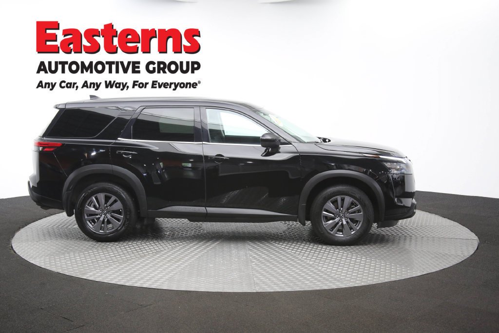 Used 2023 Nissan Pathfinder S AWD/4WD image 48