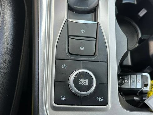 Used 2021 Ford Explorer Limited w/ Class III Trailer Tow Package AWD/4WD image 31