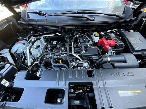 New 2026 Nissan Kicks SR image 16