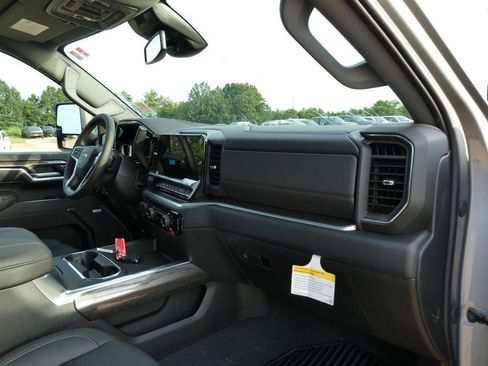 New 2026 Chevrolet Silverado 2500 LTZ w/ LTZ Plus Package AWD/4WD image 11