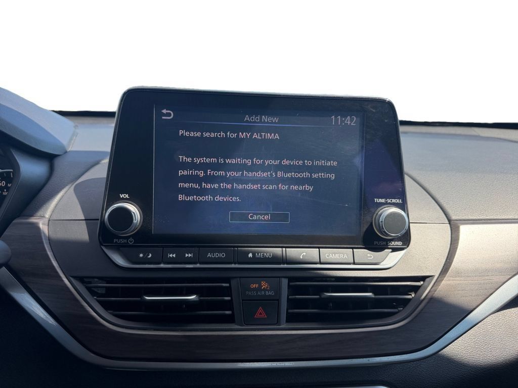 Used 2024 Nissan Altima 2.5 SV FWD image 17
