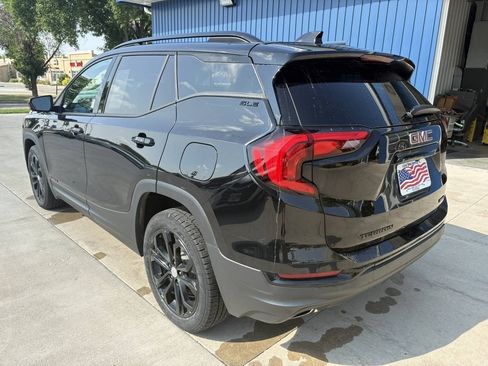 Used 2019 GMC Terrain SLE w/ Black Edition AWD/4WD image 8
