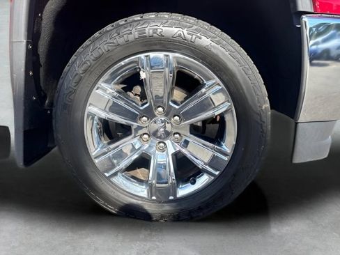 Used 2018 GMC Sierra 1500 SLT AWD/4WD image 30