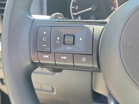 Used 2023 Nissan Rogue SV AWD/4WD image 22