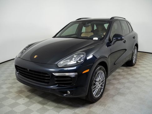 Used 2017 Porsche Cayenne S AWD/4WD image 1
