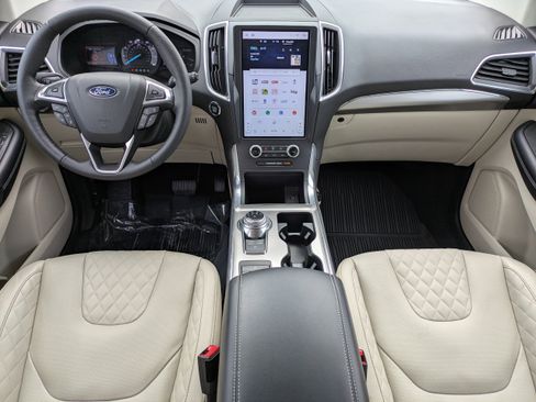Used 2024 Ford Edge Titanium w/ Titanium Elite Package image 11