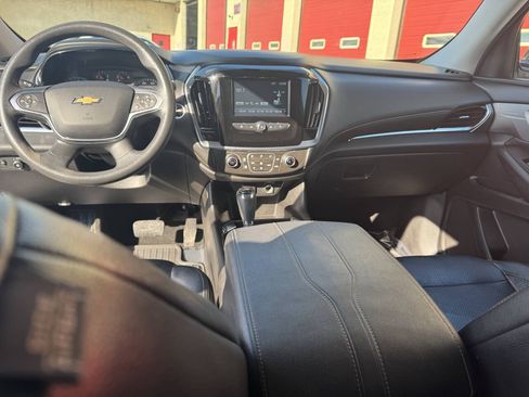 Used 2018 Chevrolet Traverse LS AWD/4WD image 15