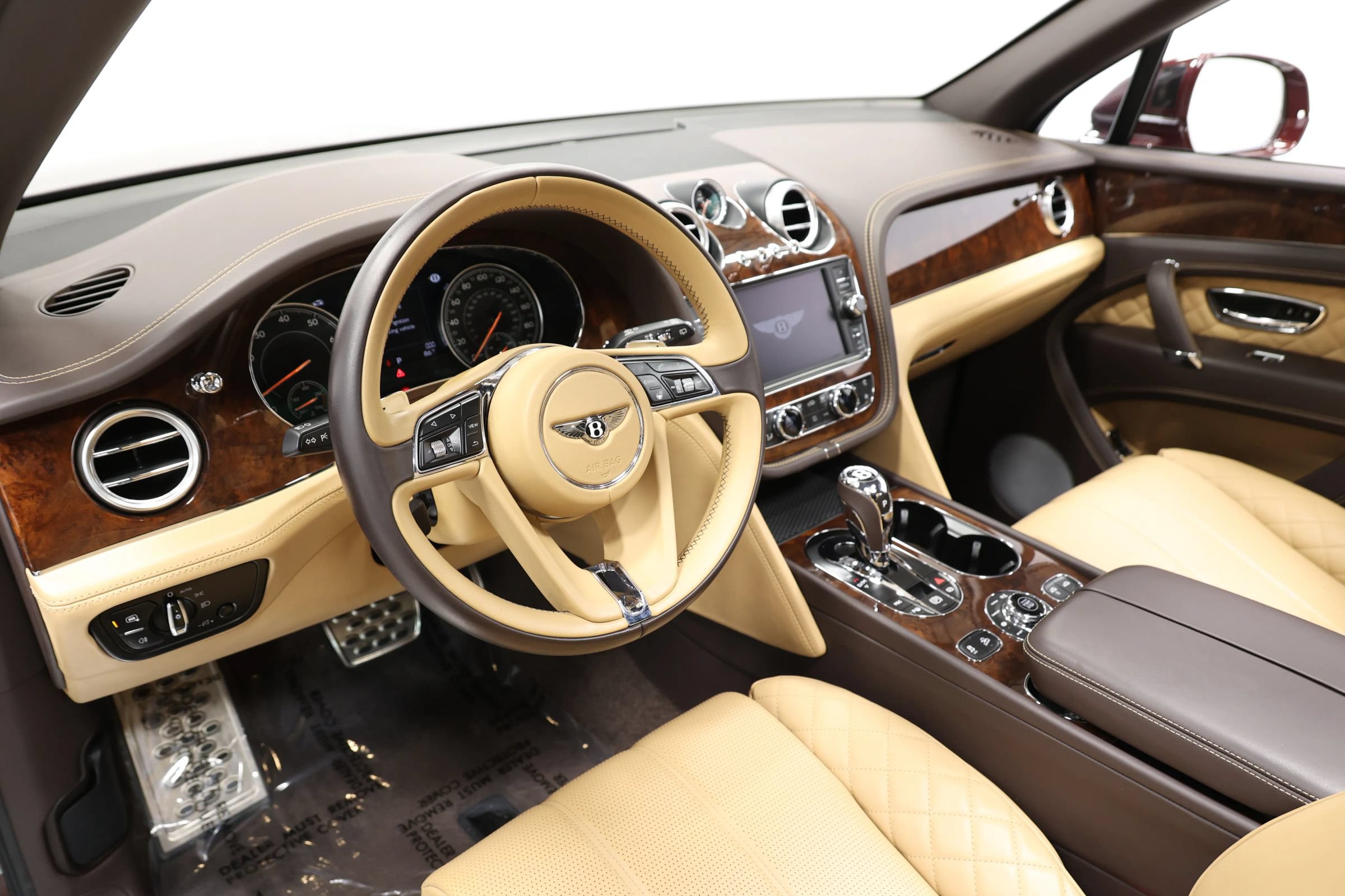 Used 2018 Bentley Bentayga AWD/4WD image 2