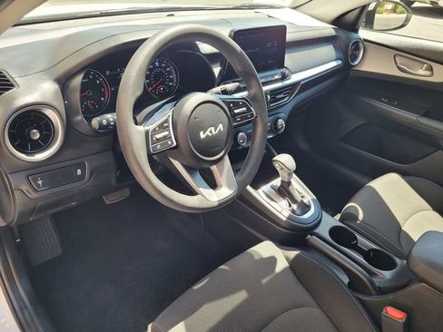 Certified 2023 Kia Forte LXS FWD image 7