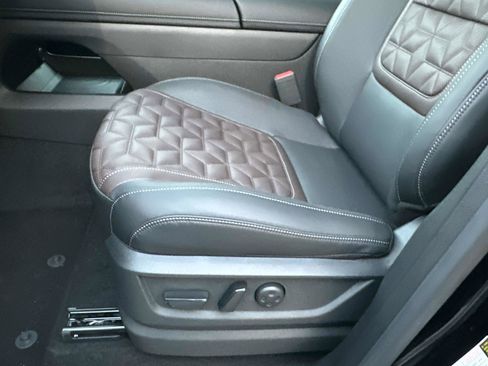 New 2026 Nissan Armada Platinum image 22