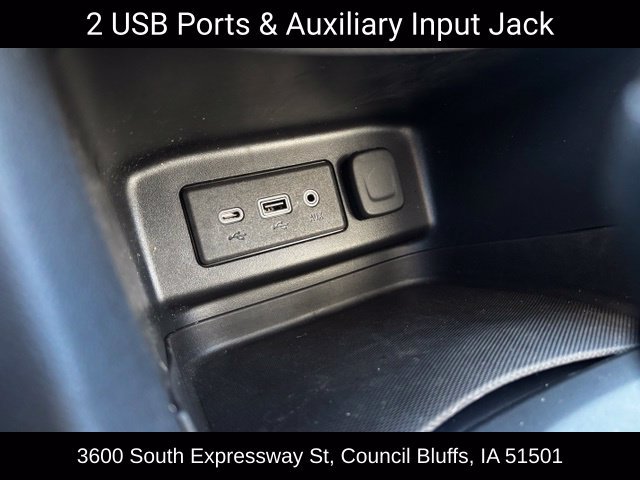 Used 2021 Chevrolet Equinox LS w/ LS Convenience Package AWD/4WD image 31