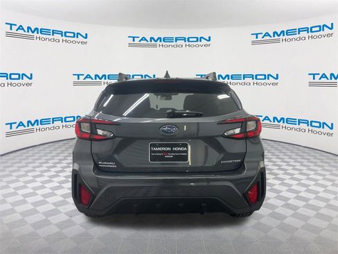 Used 2024 Subaru Crosstrek 2.0i Premium image 4