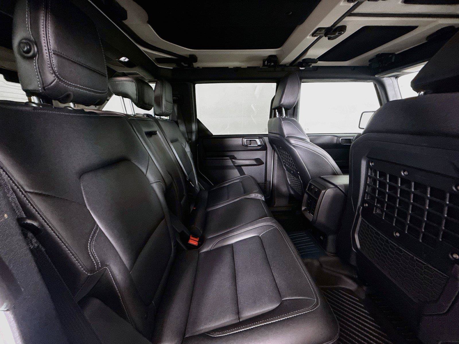 Used 2025 Ford Bronco Badlands AWD/4WD image 37