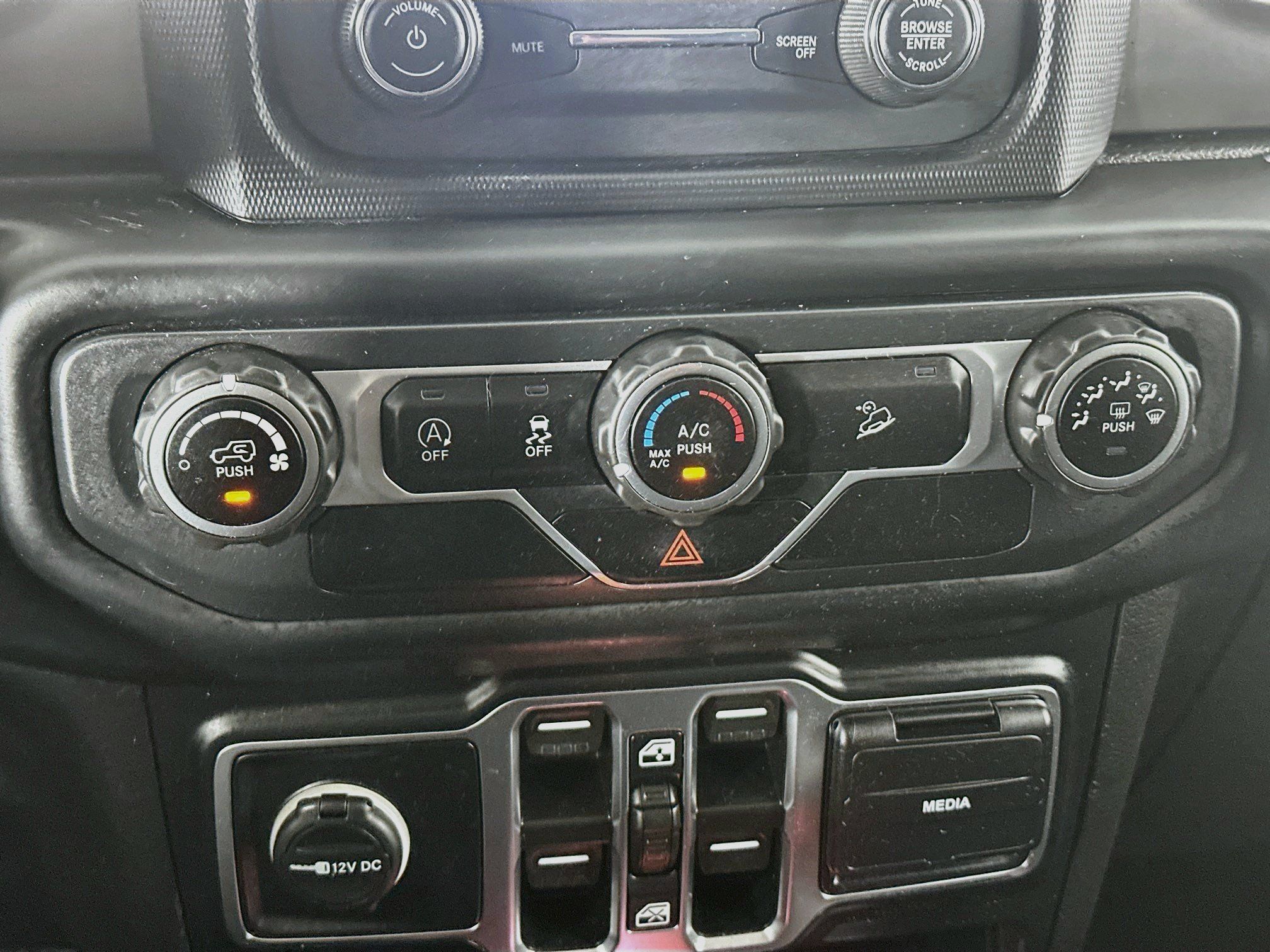 Used 2019 Jeep Wrangler Unlimited Sport S AWD/4WD image 22
